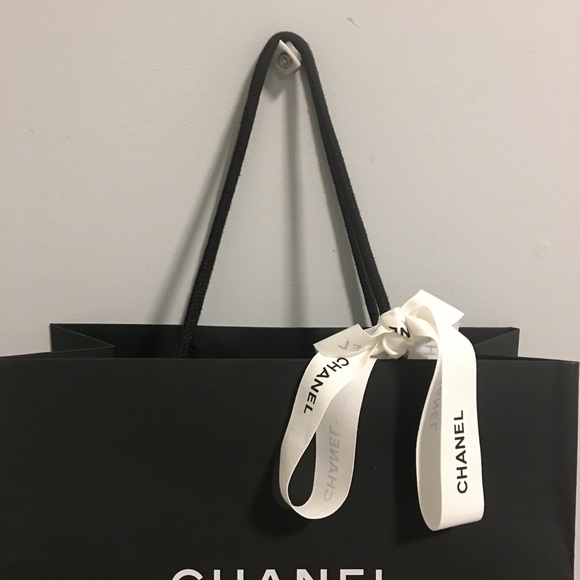 Paper bag - $35 each - Picture 4 of 10